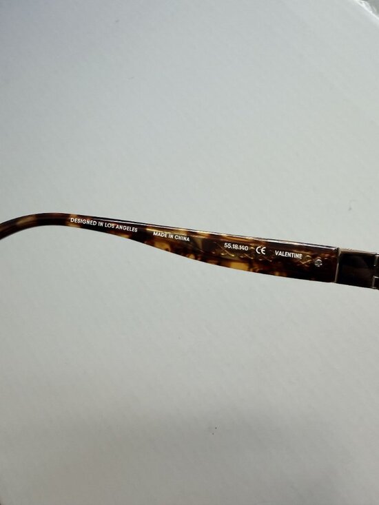 Bonnie by bonnie Clyde Valentine Sunglasses in Tortoise Black main image 4
